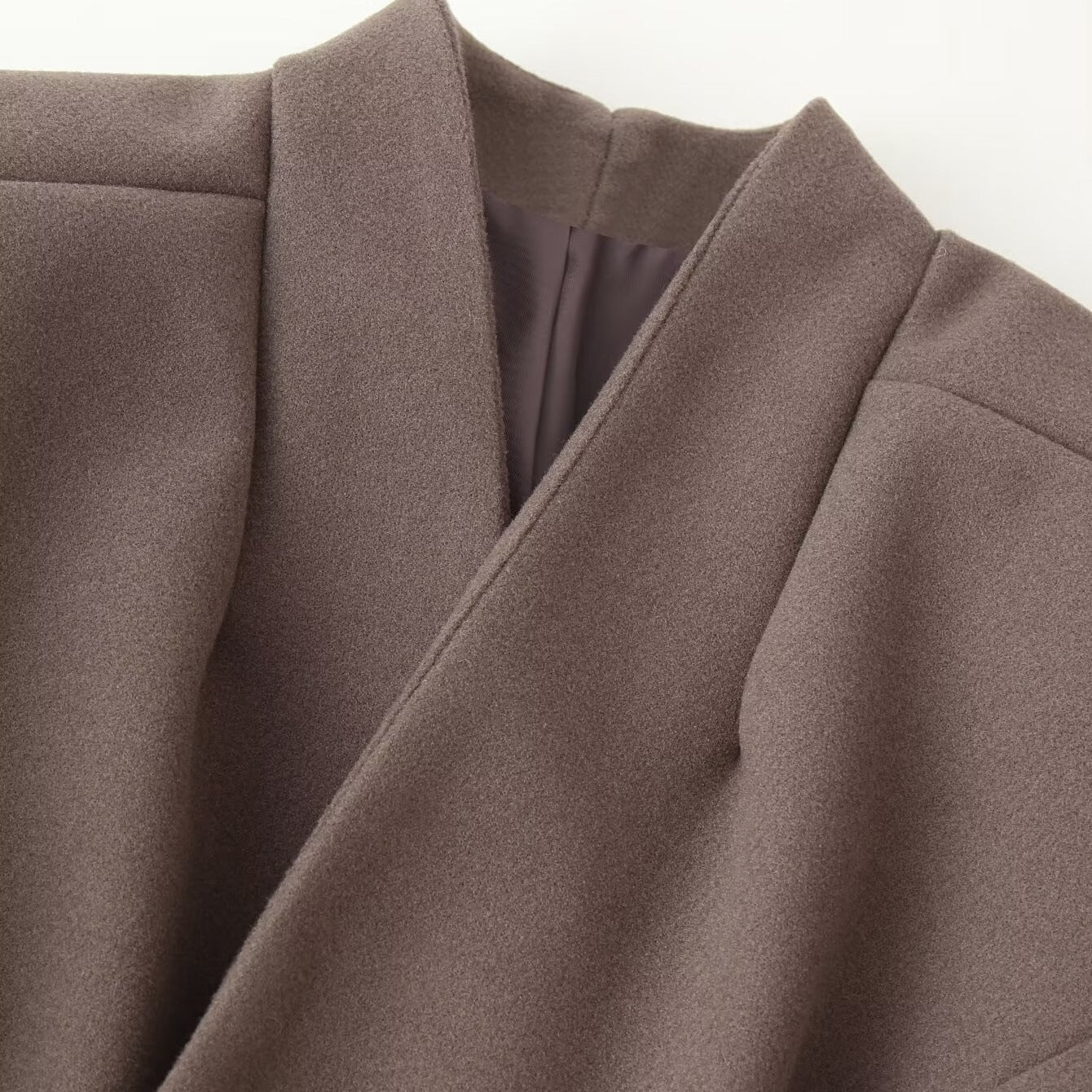 Fashionable Wool Coat With A Stand-up Collar